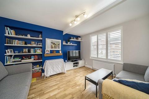 4 Wakeling Road, London, W7 1NX
