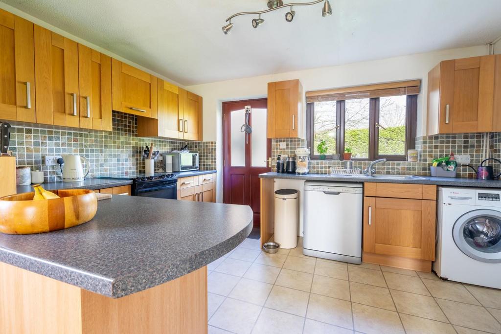 Ashbourne way-5.jpg