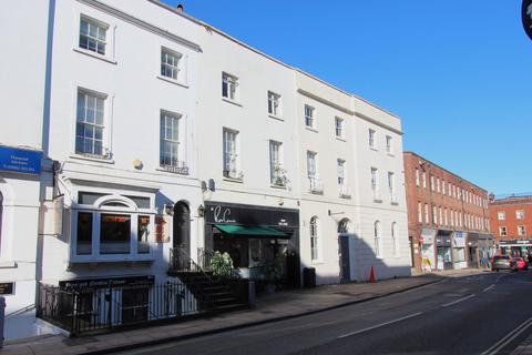 2 bedroom flat to rent, Southgate Street, Winchester, SO23