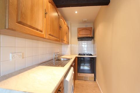 2 bedroom flat to rent, Southgate Street, Winchester, SO23