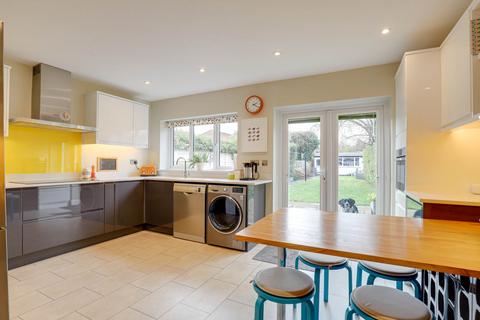 147 Peppard Road, Emmer Green, Reading, RG4 8TR