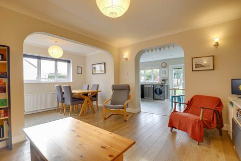 147 Peppard Road, Emmer Green, Reading, RG4 8TR