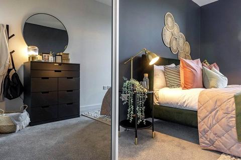 undefined, The Lock, Greenford Quay, Greenford, UB6