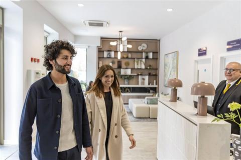 undefined, The Lock, Greenford Quay, Greenford, UB6