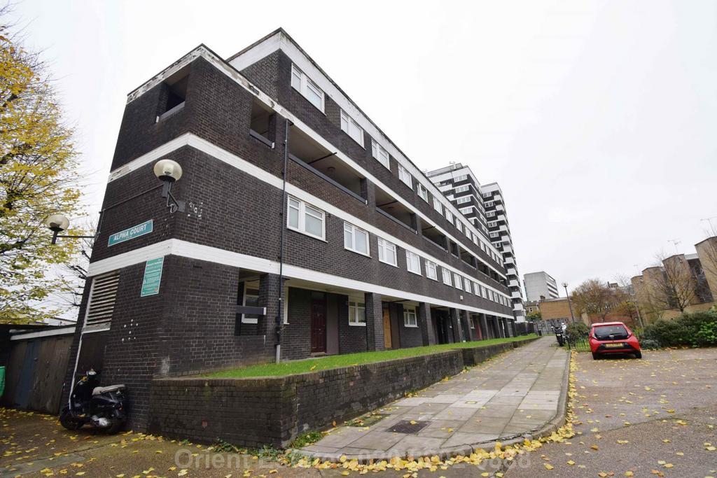 Raglan Street, London 3 bed flat - £3,000 pcm (£692 pw)