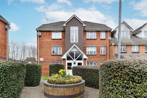 2 bedroom flat for sale, The Croft, North Chingford