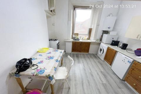 1 bedroom flat for sale, Cathcart Road, Flat 2-3, Crosshill, Glasgow G42