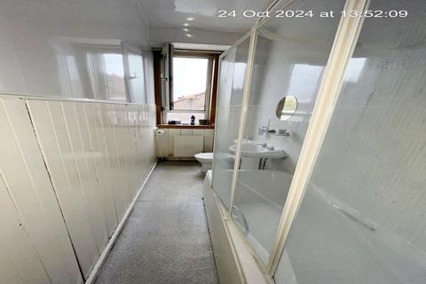 1 bedroom flat for sale, Cathcart Road, Flat 2-3, Crosshill, Glasgow G42