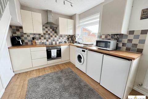 1 bedroom end of terrace house for sale, Mead Close, Cullompton