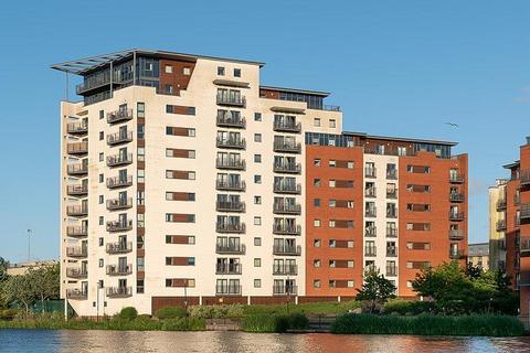 2 bedroom apartment to rent, Galleon Way, Cardiff