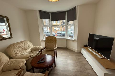 3 bedroom terraced house for sale, Elmfield Road, Southall UB2