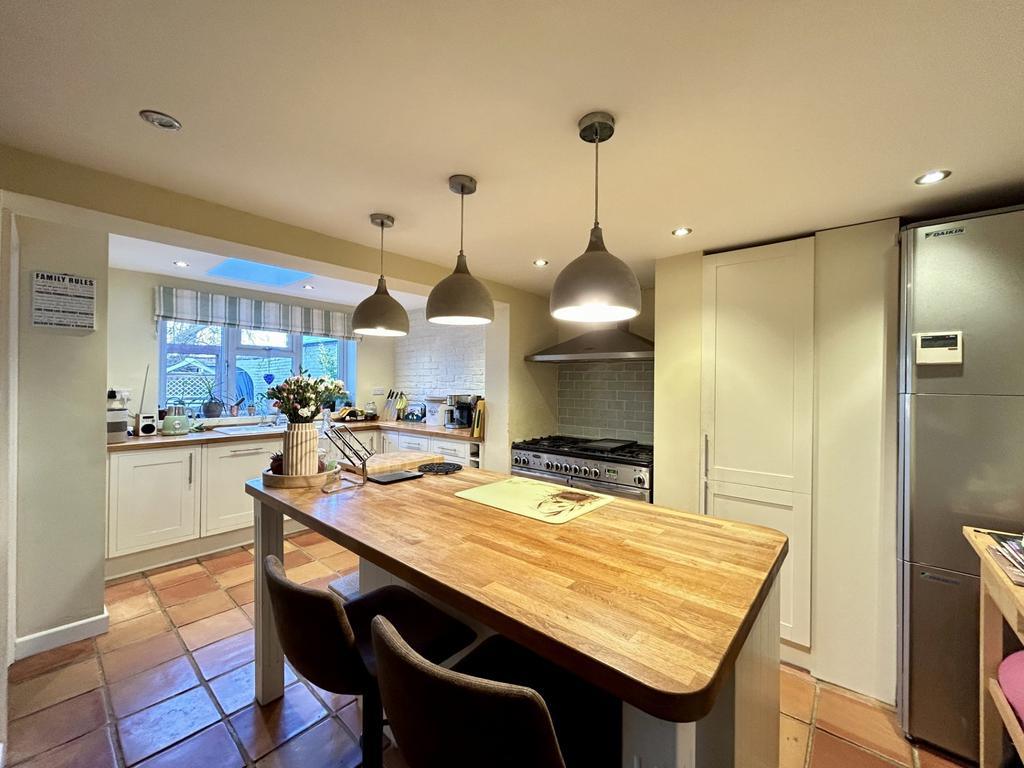 Kitchen 2
