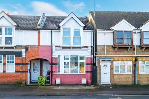 2 bedroom maisonette for sale, Walton Road, West Molesey, KT8