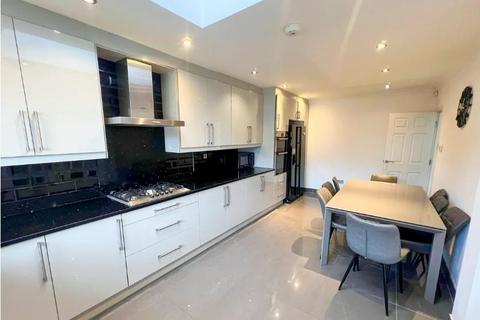 5 bedroom semi-detached house for sale, Tennyson Avenue, Kingsbury, London