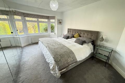 4 bedroom detached bungalow for sale, Periwinkle Lane, Dunstable LU6