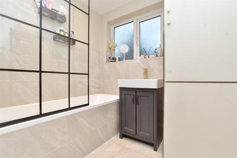 30 Sutton Grove, Sutton, SM1 4LR