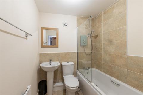 2 bedroom flat for sale, Elmwood Park Court, Great Park, NE13