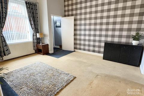 4 bedroom terraced house for sale, Mosshey Street, Shaw