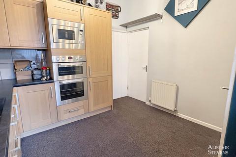 4 bedroom terraced house for sale, Mosshey Street, Shaw