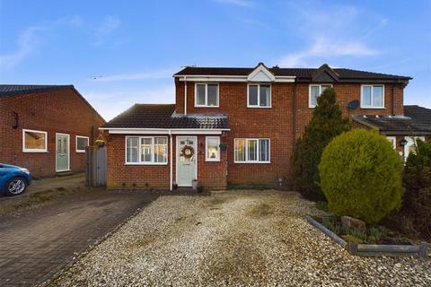 4 bedroom semi-detached house for sale, Bracken Road, Driffield YO25 6UP