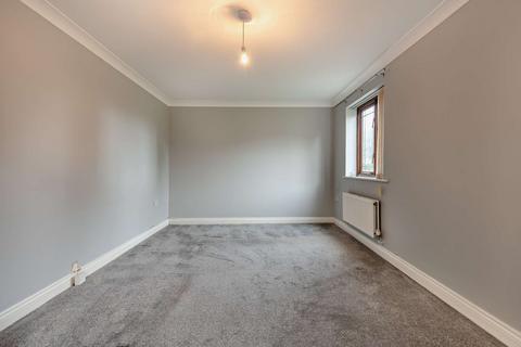 32 Benjamin Road, Poole, BH15 4QU