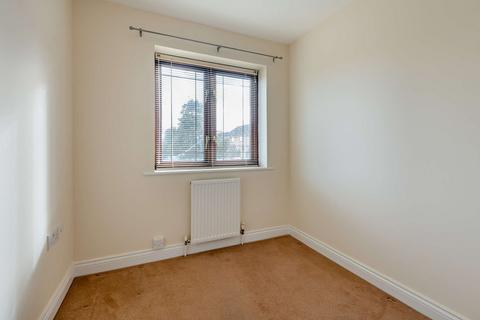 32 Benjamin Road, Poole, BH15 4QU
