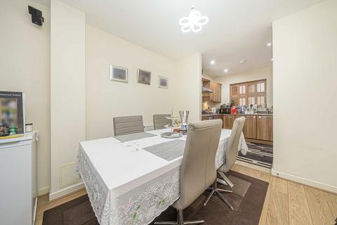 4 bedroom terraced house for sale, Academy Place, Isleworth TW7