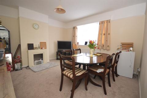 3 bedroom semi-detached house for sale, John English Avenue, Braintree, CM7