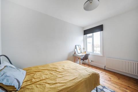 16 Brisbane Road, Reading, RG30 2PE
