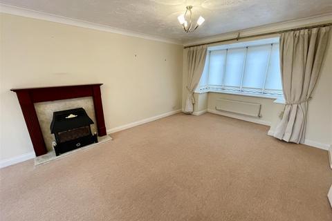 4 bedroom house to rent, Thornhill Drive, St Andrews Ridge,  Swindon