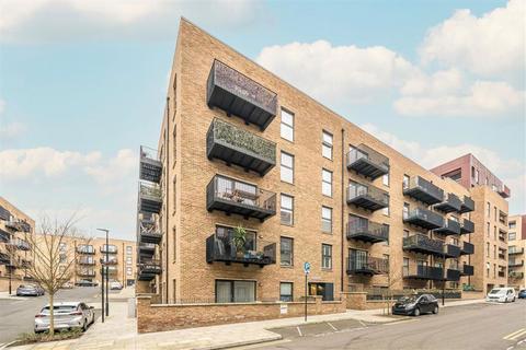 1 bedroom flat for sale, Rolfe Terrace, London SE18