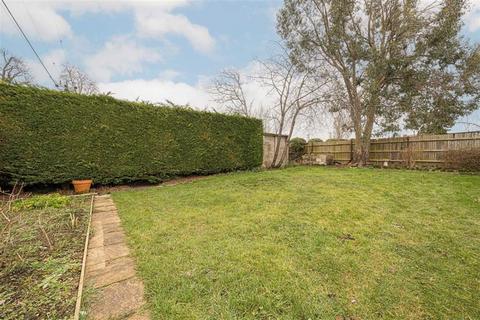 3 Ham Island, Old Windsor, Windsor, SL4 2JY