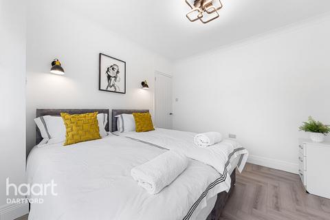 75 Burnham Road, Dartford, DA1 5AY