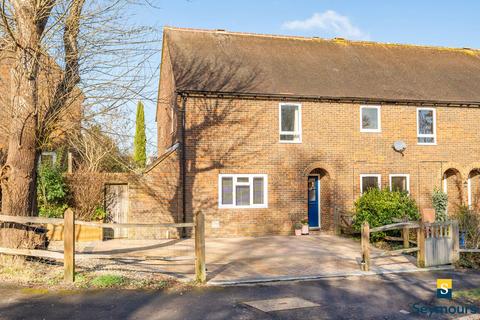 3 bedroom end of terrace house for sale, Garden Close, Guildford GU5