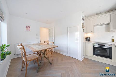 8 Garden Close, Shamley Green, Guildford, GU5 0UW
