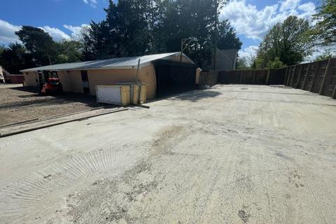 Warehouse to rent, Hayes End Road, Hayes, Greater London, UB4
