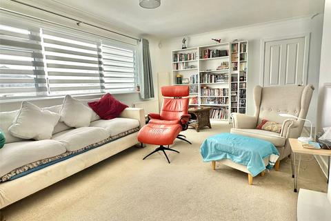 3 Beacon Close, Everton, Lymington, SO41 0LQ
