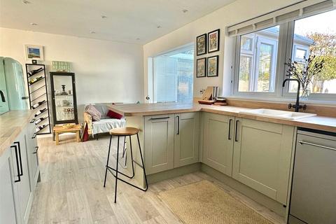3 Beacon Close, Everton, Lymington, SO41 0LQ