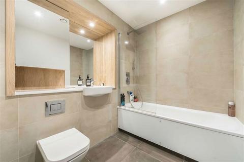 1 bedroom flat for sale, Winchester Square, London SE8