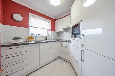 1 bedroom apartment for sale, Wood Lane, Ruislip, Middlesex