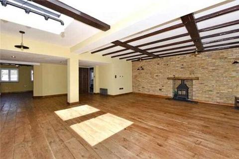 3 bedroom cottage for sale, Village Road, Denham Village