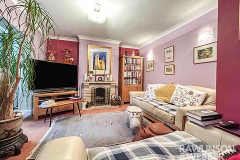 4 bedroom semi-detached house for sale, Beauchamp Road, West Molesey KT8