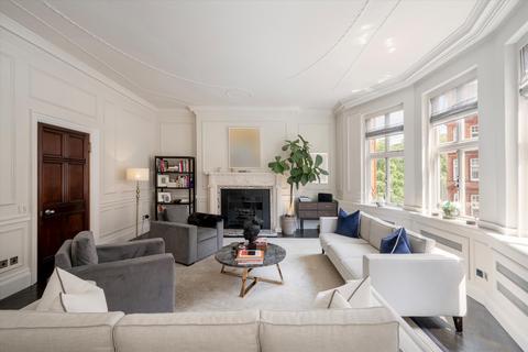 2 bedroom flat for sale, Mount Street, Mayfair, London, W1K