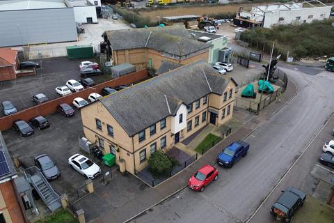 Mixed use for sale, Maldon