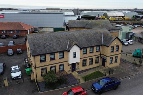 Mixed use for sale, Maldon