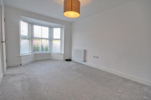 4 bedroom house to rent, Rise Terrace, Southgate, Hornsea