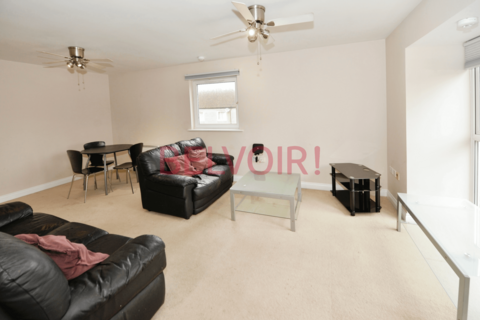 2 bedroom flat to rent, Carpathia Drive, Southampton SO14