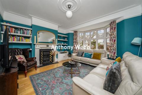 55 New River Crescent, London, N13 5RD