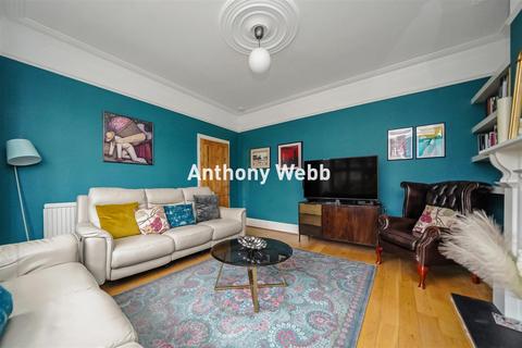 55 New River Crescent, London, N13 5RD