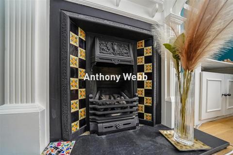 55 New River Crescent, London, N13 5RD